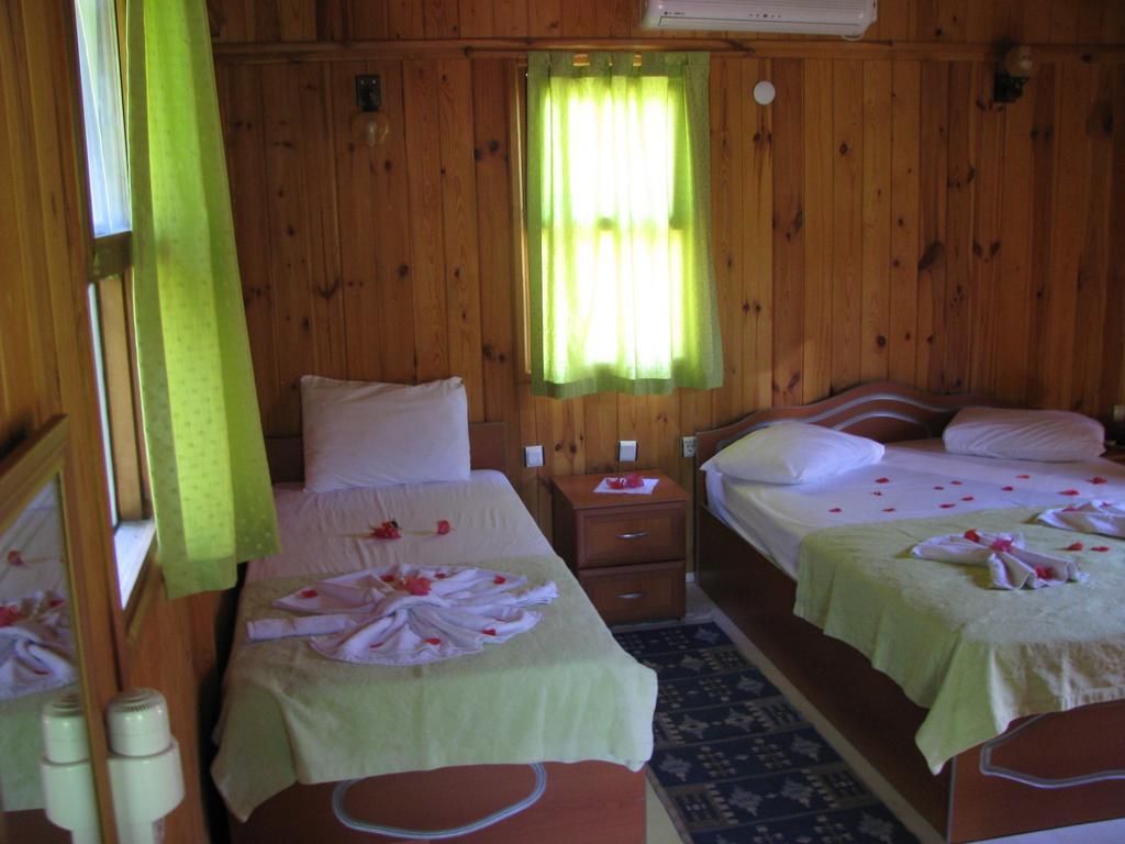 Atici 2 Hotel Adrasan Pokoj fotografie